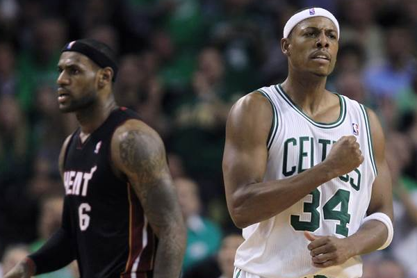 皮尔斯和詹姆斯有什么恩怨情仇?